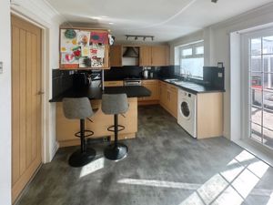 Photo 11- click for photo gallery